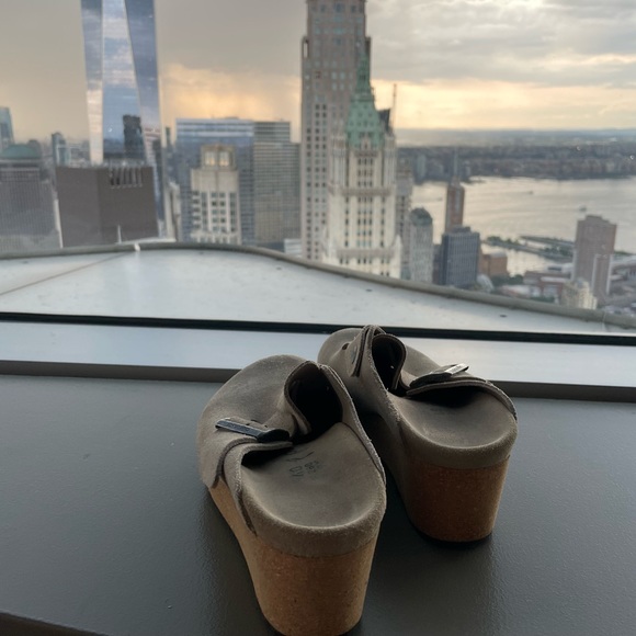 Papillio/ Birkenstock Fanny Suede Leather Taupe Clogs - Picture 2 of 5